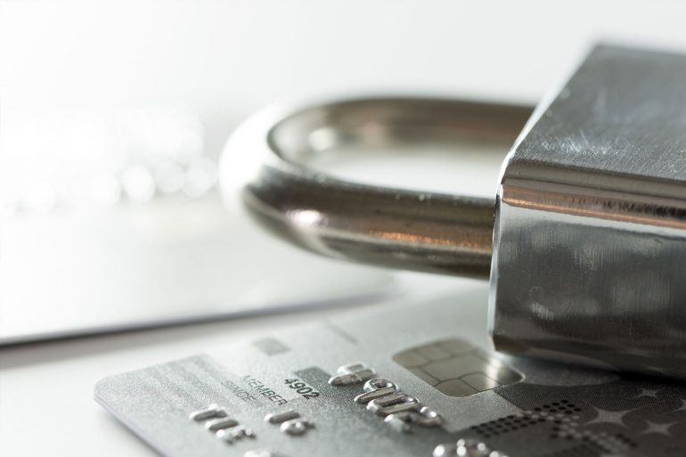 Płatności internetowe – jak zwiększyć bezpieczeństwo w czasie zakupów?